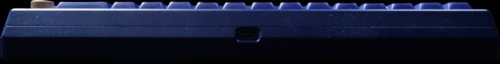 Back view (showing thickness)